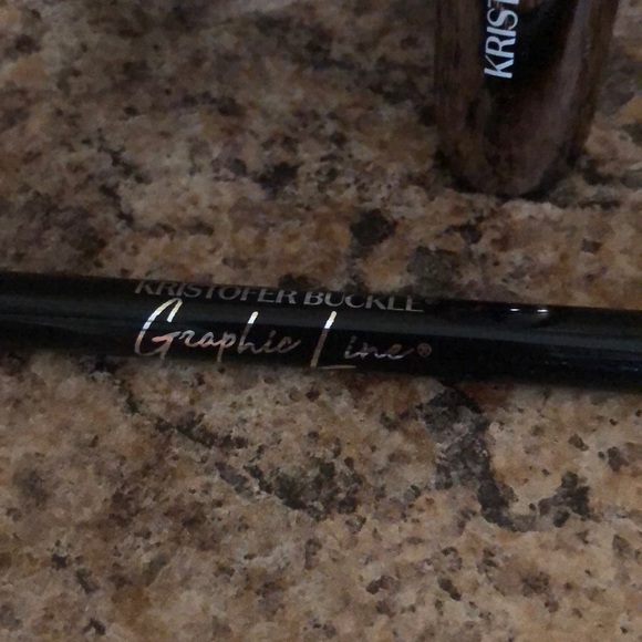 Kristofer Buckle makeup bundle - Picture 2 of 3